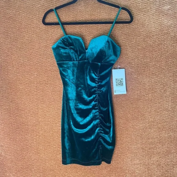 sachin and babi light blue dress Emerald Sundae | Dresses | Nwt Emerald Sundae Green Velvet Bodycon  Minidress Size S